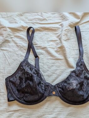 NWT Chantelle Lace Underwire Bra 32C Black